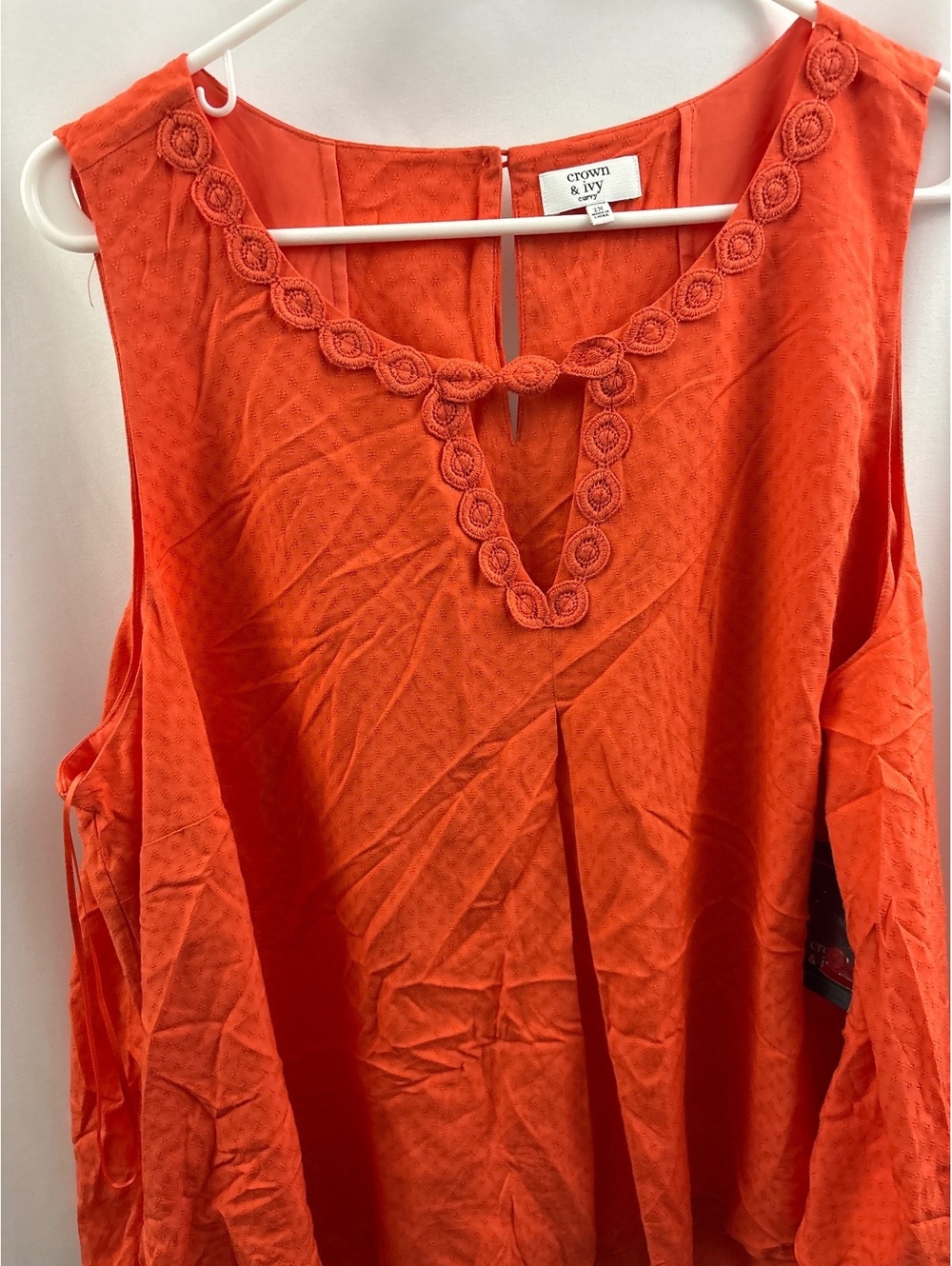 Crown & Ivy Curvy 2X Orange Sleeveless Blouse with Embroidered Neckline Floral - Picture 3 of 6